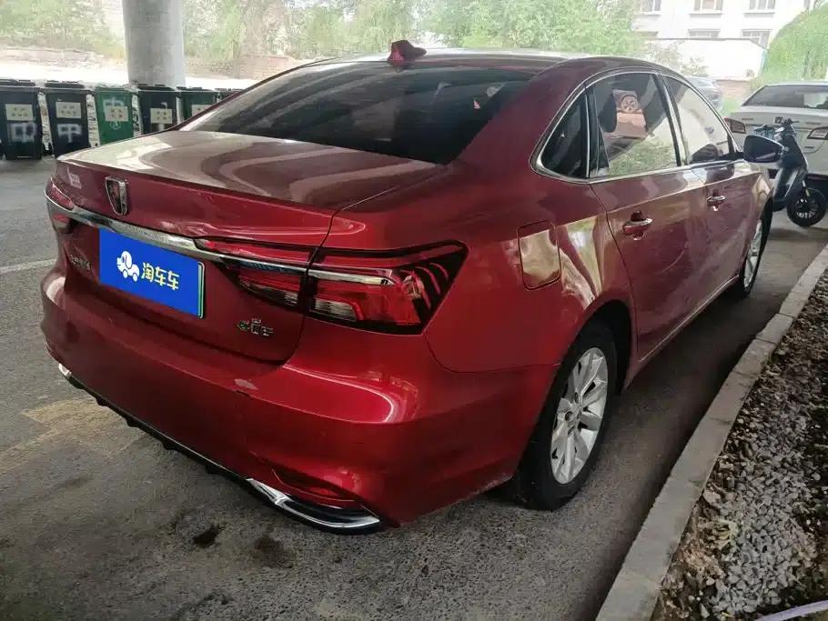 Roewe i6 New Energy 2017 45T Hybrid Connected Smart Edition — миниатюра 3