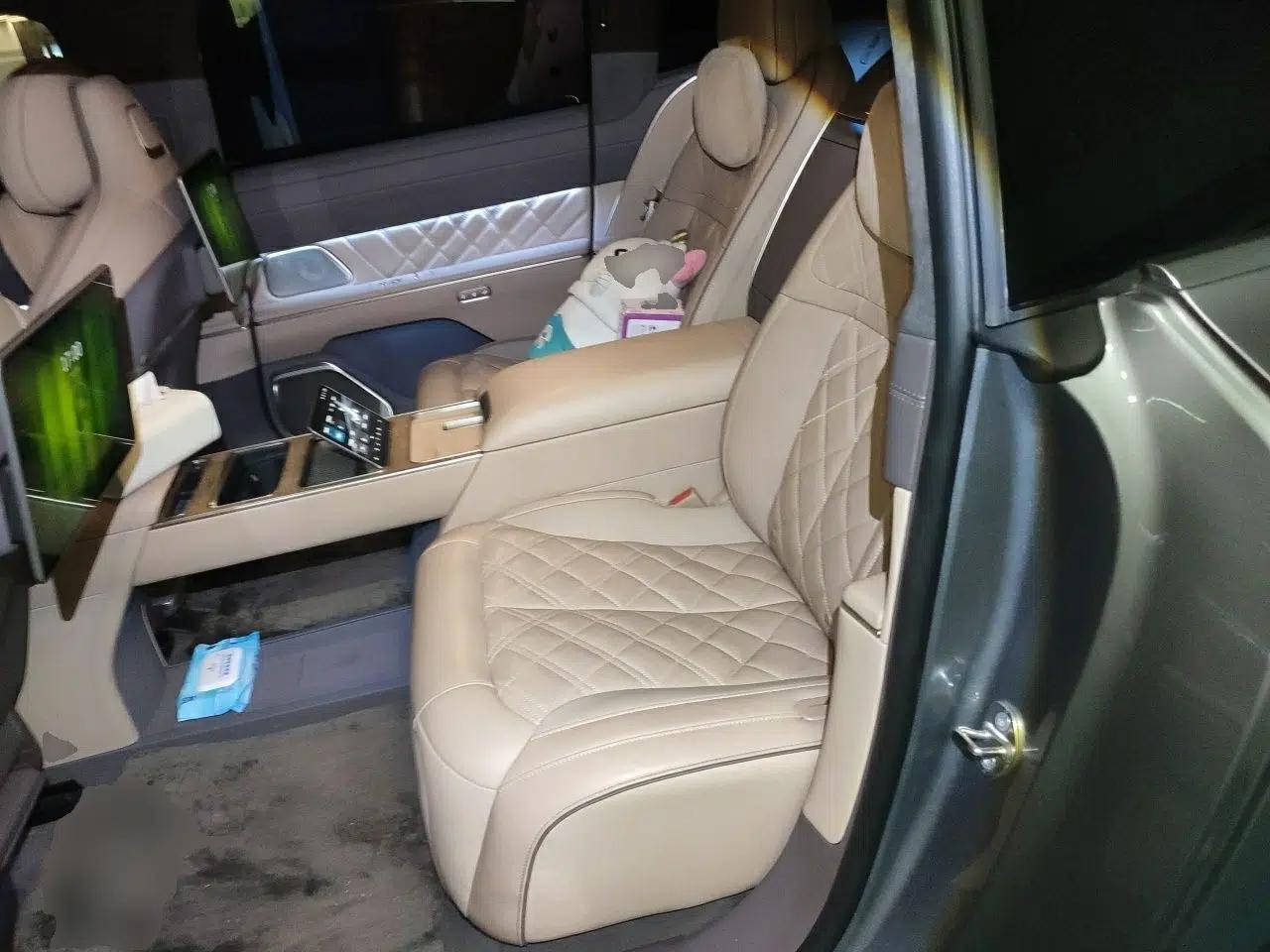 Nio ET9 2025 100kWh Signature Edition — миниатюра 17
