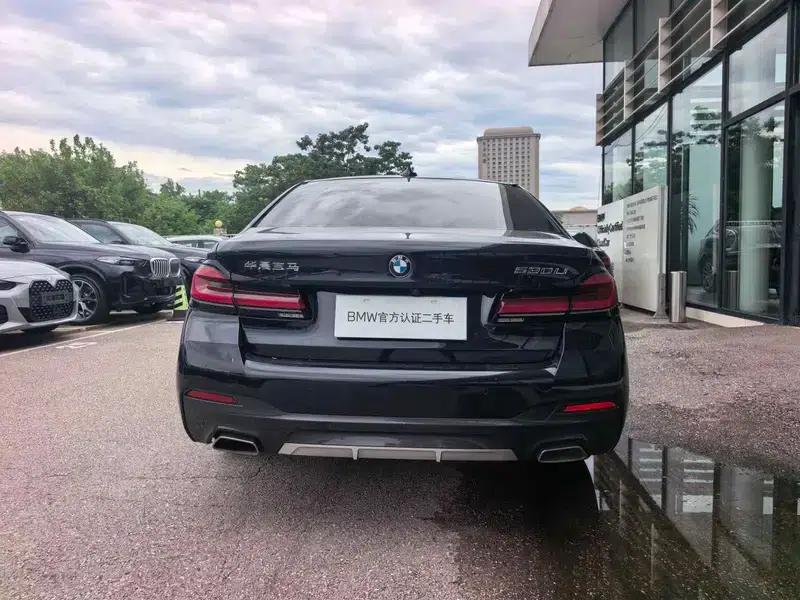 2023 BMW 5 Series 530Li Leading Edition M Sport Package — миниатюра 4