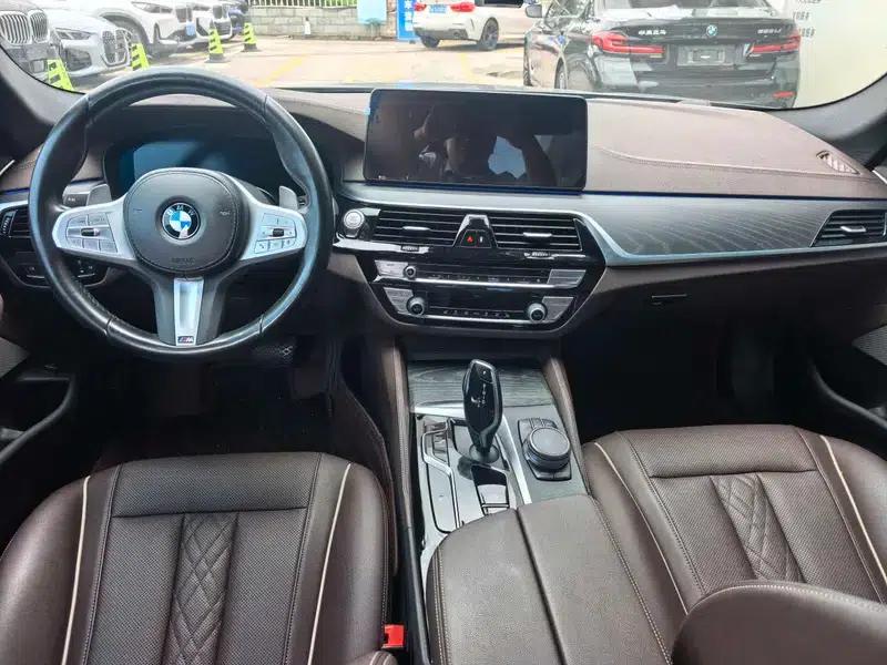 2023 BMW 5 Series 530Li Leading Edition M Sport Package — миниатюра 6