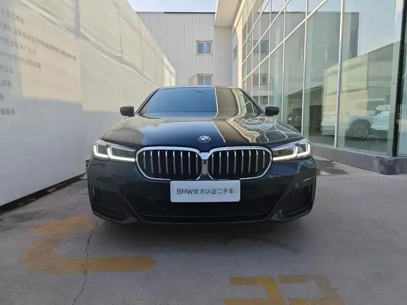 2022 BMW 5 Series 525Li M Sport Package — миниатюра 2