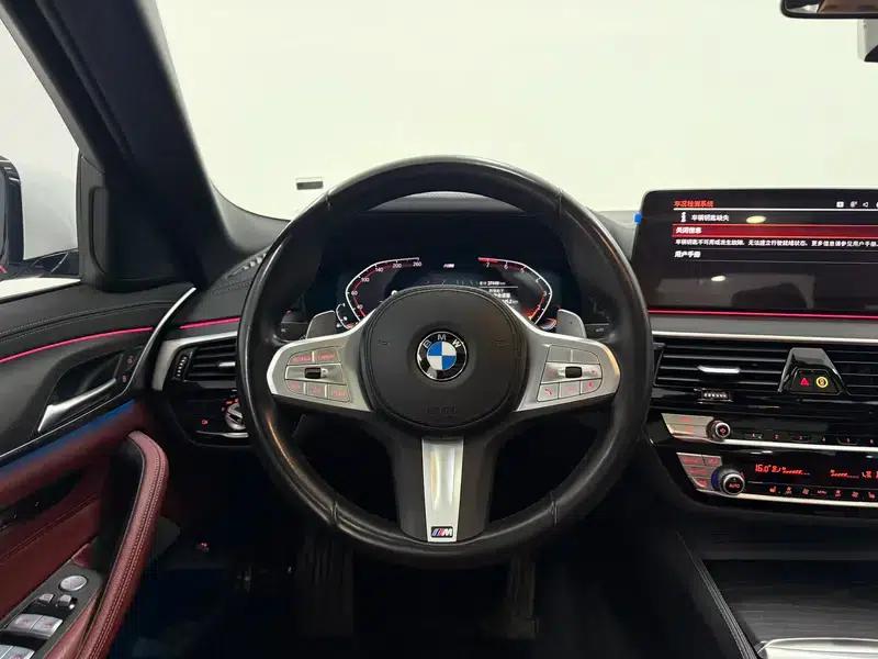 2022 BMW 5 Series Facelift 530Li xDrive M Sport Package — миниатюра 16