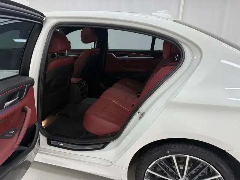 2022 BMW 5 Series Facelift 530Li xDrive M Sport Package — миниатюра 18