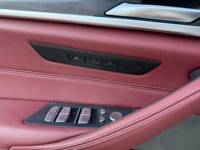 2021 BMW 5 Series 530Li Leading Edition M Sport Package — миниатюра 22