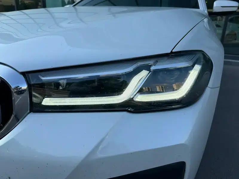 2021 BMW 5 Series 530Li Leading Edition M Sport Package — миниатюра 8