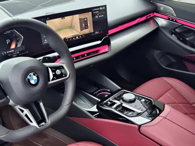 2025 BMW 5 Series 530Li Leading Edition M Sport Package — миниатюра 14