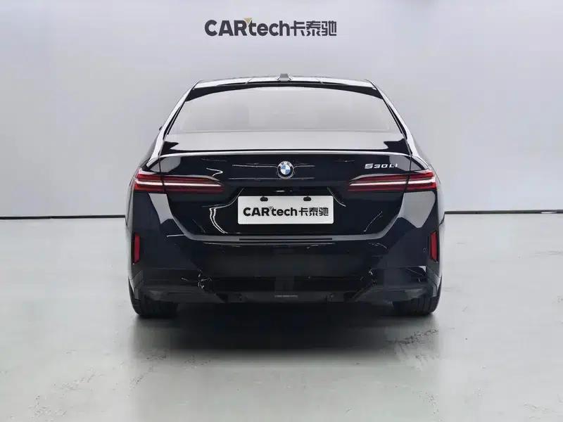 2025 BMW 5 Series 530Li Leading Edition M Sport Package — миниатюра 4