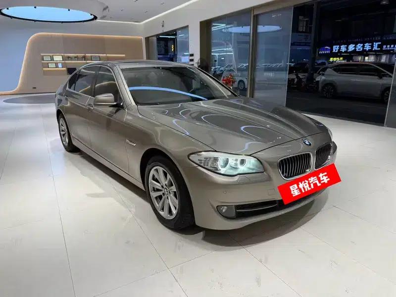 BMW 5 Series 2011 523Li Luxury — миниатюра 2