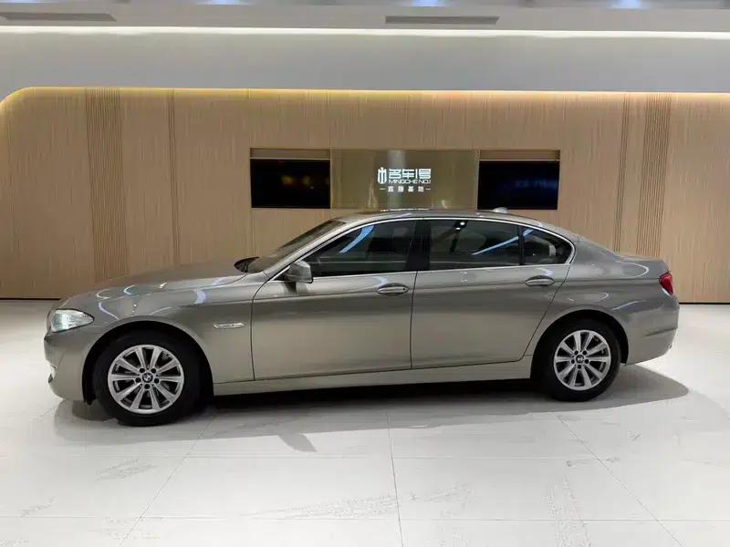 BMW 5 Series 2011 523Li Luxury — миниатюра 3