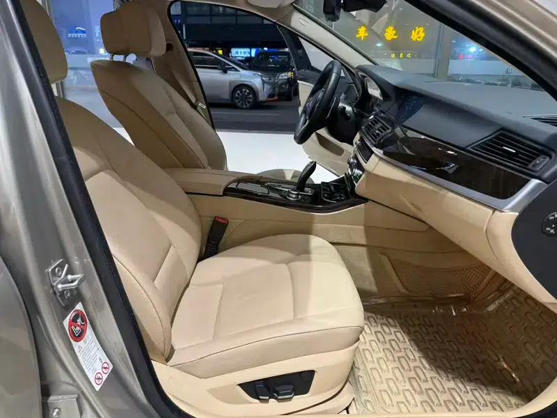 BMW 5 Series 2011 523Li Luxury — миниатюра 6