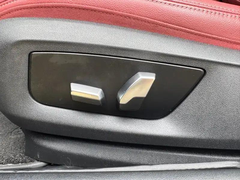 2021 BMW 5 Series 530Li Leading Edition M Sport Package — миниатюра 11