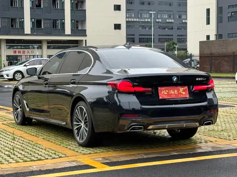 2021 BMW 5 Series 530Li Leading Edition M Sport Package — миниатюра 4