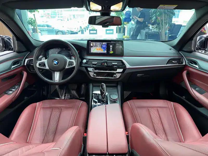 2020 BMW 5 Series 530Li Leading Edition M Sport Package — миниатюра 6