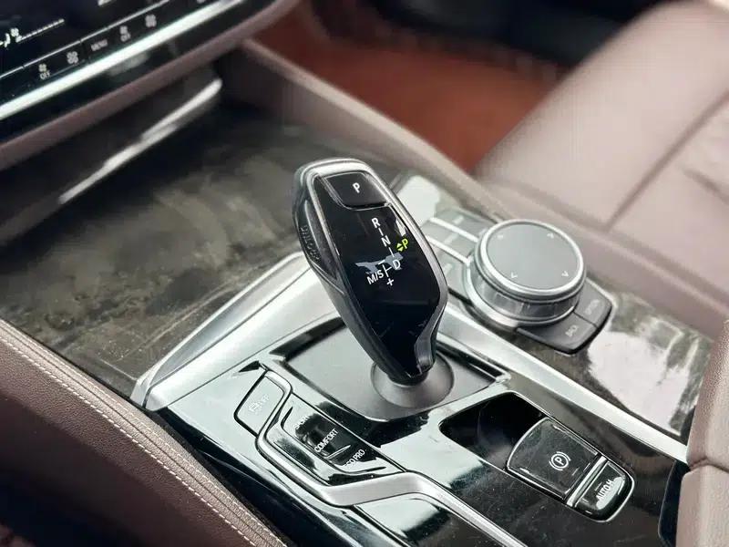 2021 BMW 5 Series Facelift 525Li Luxury Package — миниатюра 15