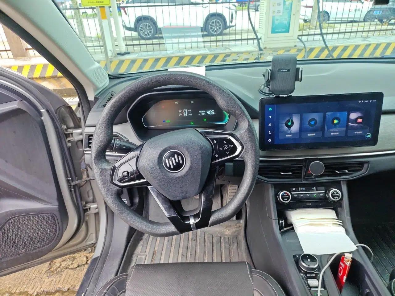WM Motor E.5 2021 500 Smart Journey — миниатюра 10