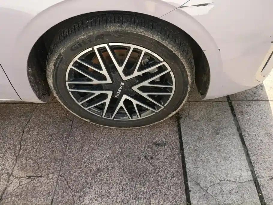 Roewe M7 DMH 2025 160km Enjoy Edition — миниатюра 6