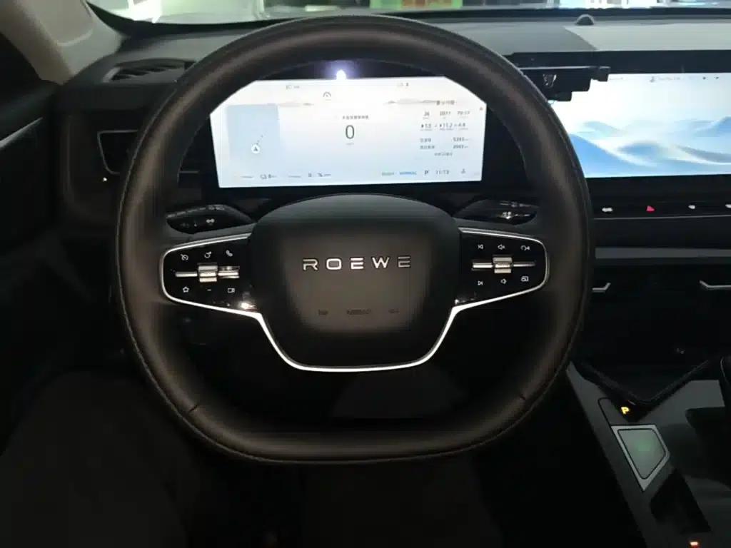 Roewe D5X DMH 2024 135 Flagship Edition — миниатюра 11