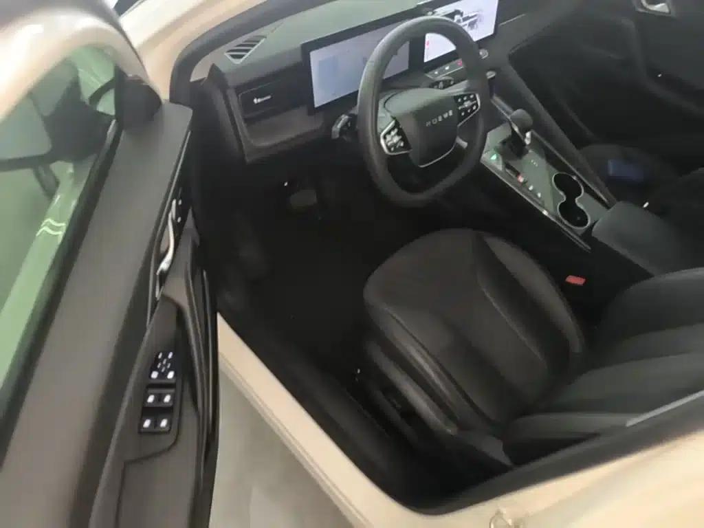 Roewe D5X DMH 2024 135 Flagship Edition — миниатюра 16