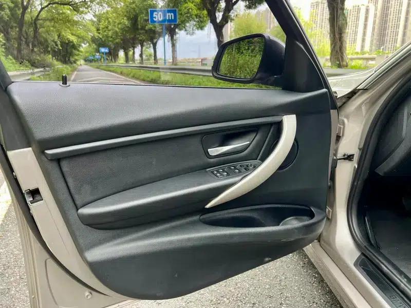 BMW 3 Series 2015 320Li Fashion Edition — миниатюра 26
