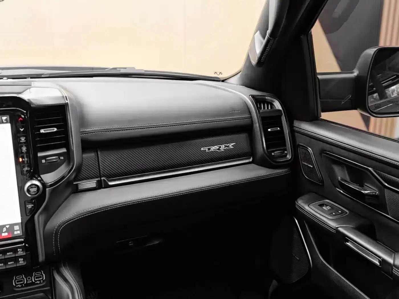 RAM Trucks Tyrannosaurus Rex 2022 6.2T US Spec — миниатюра 13