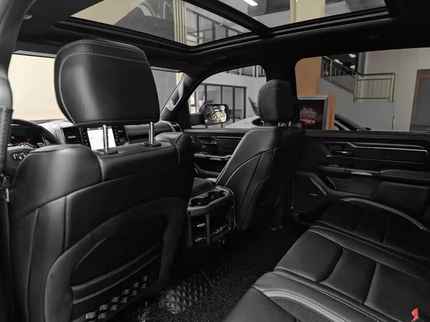 RAM Trucks Tyrannosaurus Rex 2022 6.2T US Spec — миниатюра 9