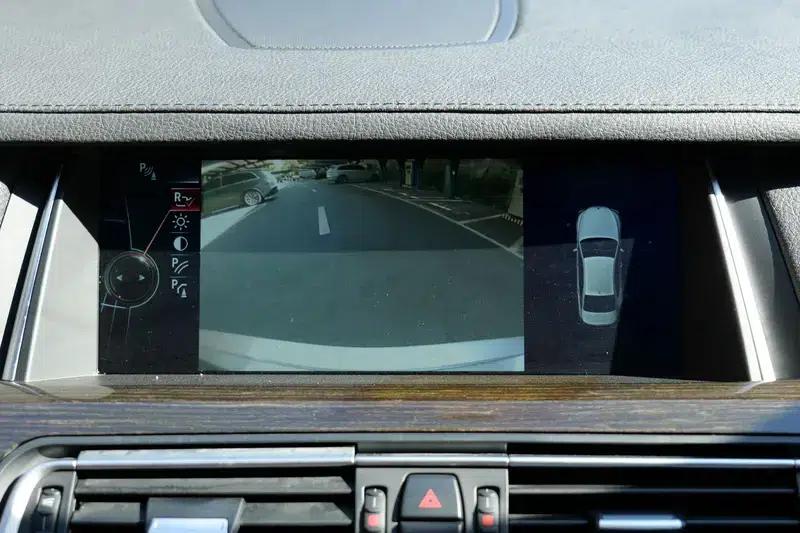 BMW 7 Series 2013 730Li Leading Edition — миниатюра 18