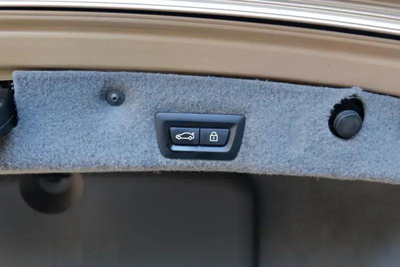 BMW 7 Series 2013 730Li Leading Edition — миниатюра 19