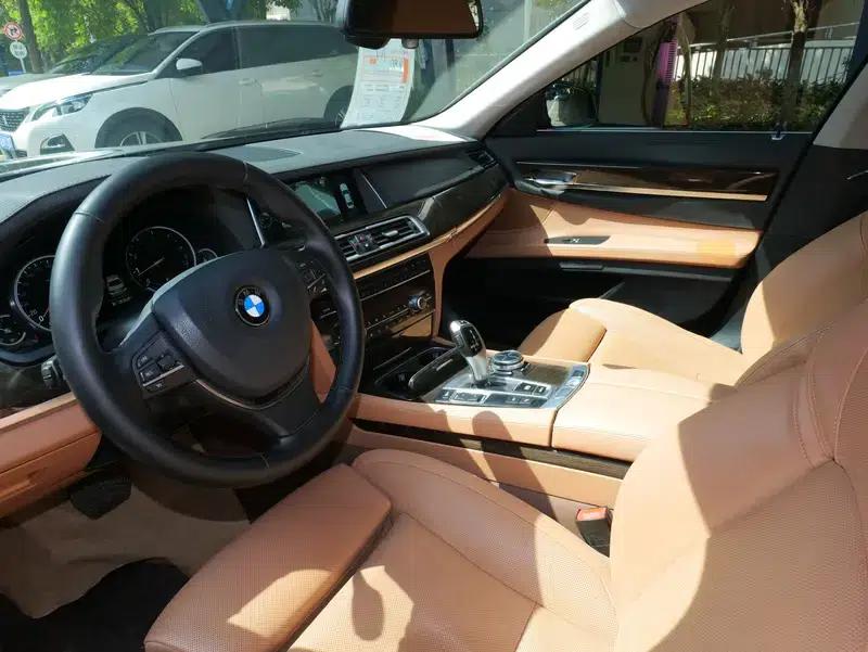 BMW 7 Series 2013 730Li Leading Edition — миниатюра 30