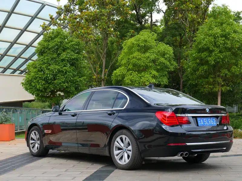 BMW 7 Series 2013 730Li Leading Edition — миниатюра 4