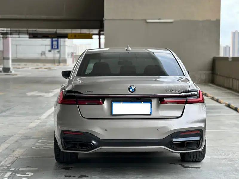 2013 BMW 7 Series 740Li xDrive — миниатюра 11
