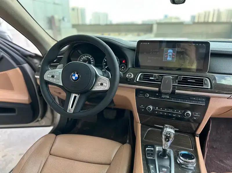 2013 BMW 7 Series 740Li xDrive — миниатюра 34