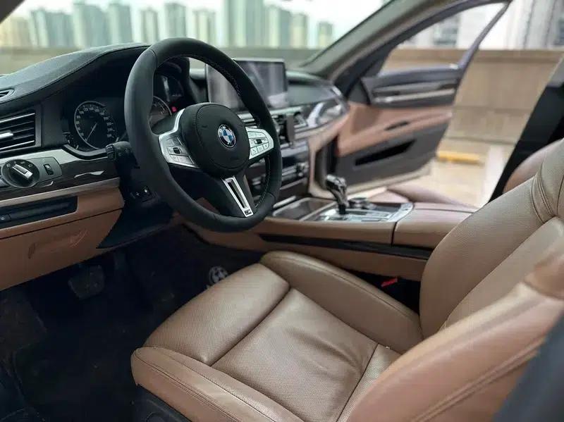 2013 BMW 7 Series 740Li xDrive — миниатюра 36