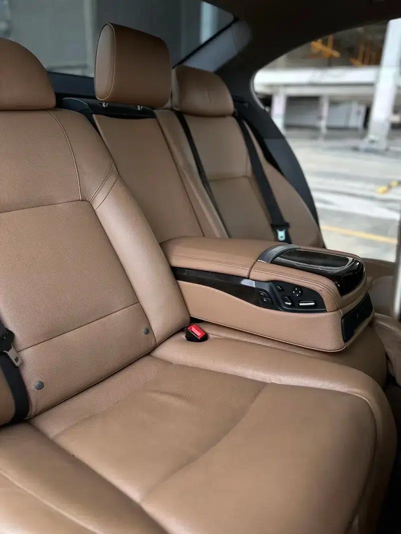 2013 BMW 7 Series 740Li xDrive — миниатюра 38