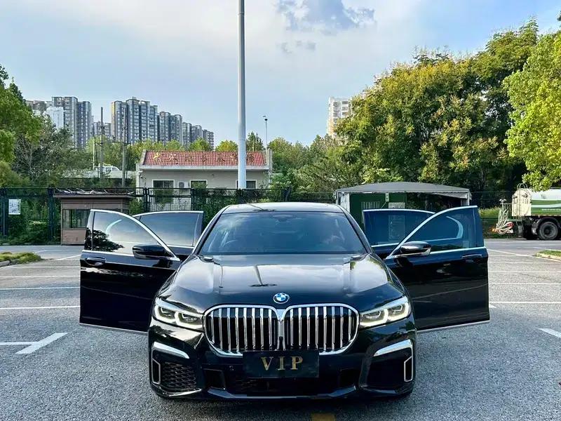 2019 BMW 7 Series 740Li Leading Luxury Package — миниатюра 11