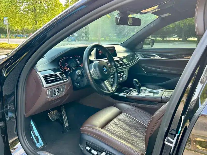 2019 BMW 7 Series 740Li Leading Luxury Package — миниатюра 15