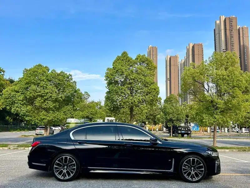 2019 BMW 7 Series 740Li Leading Luxury Package — миниатюра 6
