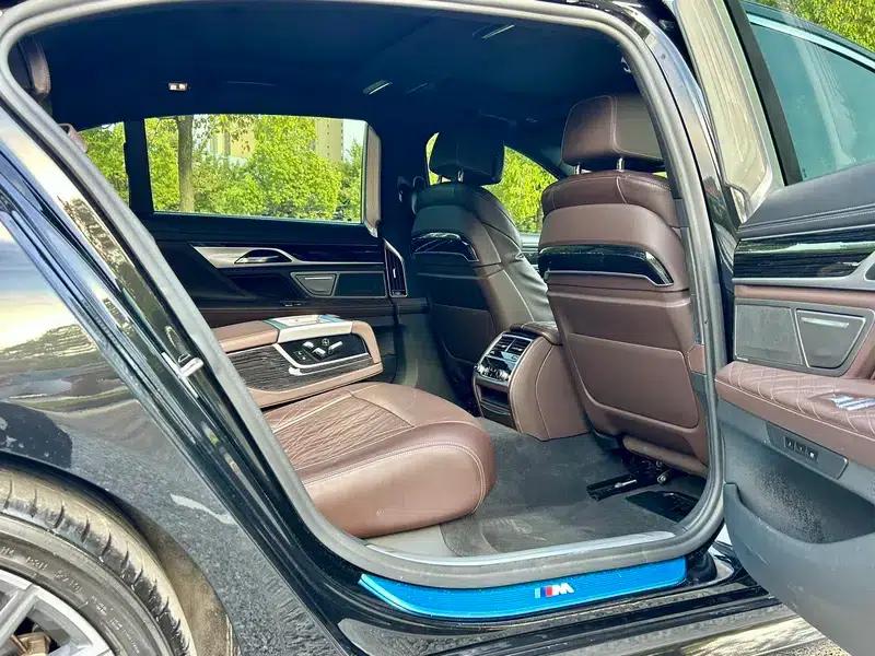 2019 BMW 7 Series 740Li Leading Luxury Package — миниатюра 7