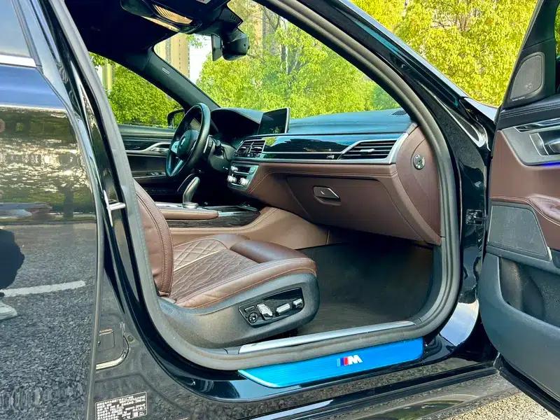 2019 BMW 7 Series 740Li Leading Luxury Package — миниатюра 10
