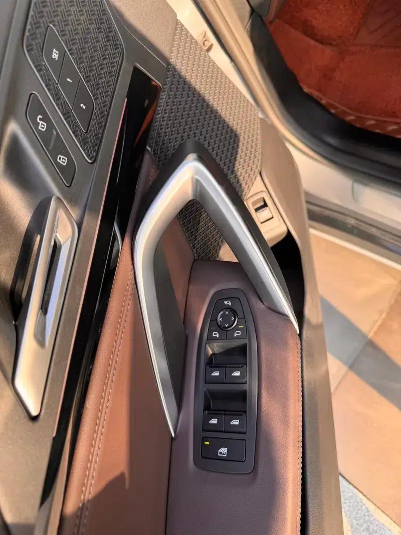 2023 BMW X1 sDrive20Li X Design Package — миниатюра 9