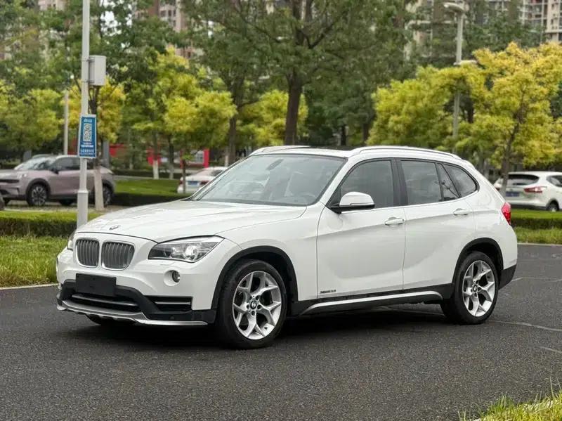 2014 BMW X1 xDrive28i X Design Package — миниатюра 1