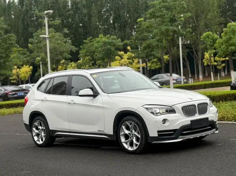 2014 BMW X1 xDrive28i X Design Package — миниатюра 3