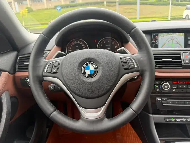 2014 BMW X1 xDrive28i X Design Package — миниатюра 10