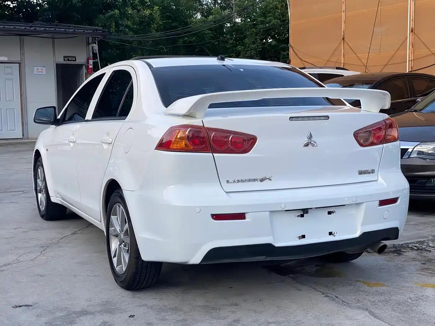 Lancer EX 2013 Fashion Edition 1.8L Manual Comfort — миниатюра 15