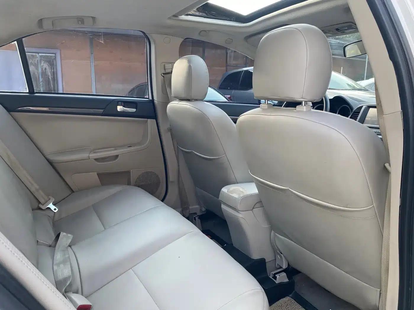 Lancer EX 2013 Fashion Edition 1.8L Manual Comfort — миниатюра 10