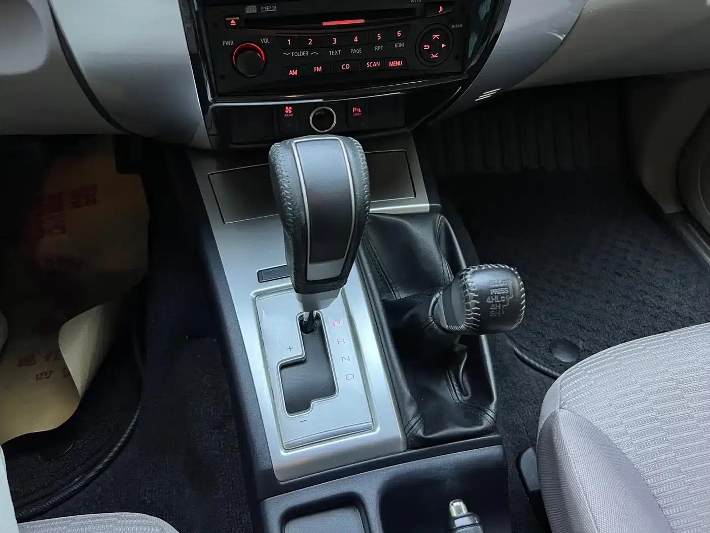 2013 Pajero Sport 3.0L Automatic 4WD Executive Edition — миниатюра 7