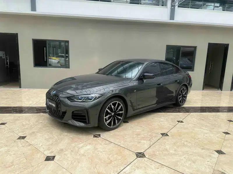 2022 BMW 4 Series 425i M Sport Package — миниатюра 1
