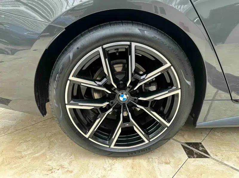 2022 BMW 4 Series 425i M Sport Package — миниатюра 6