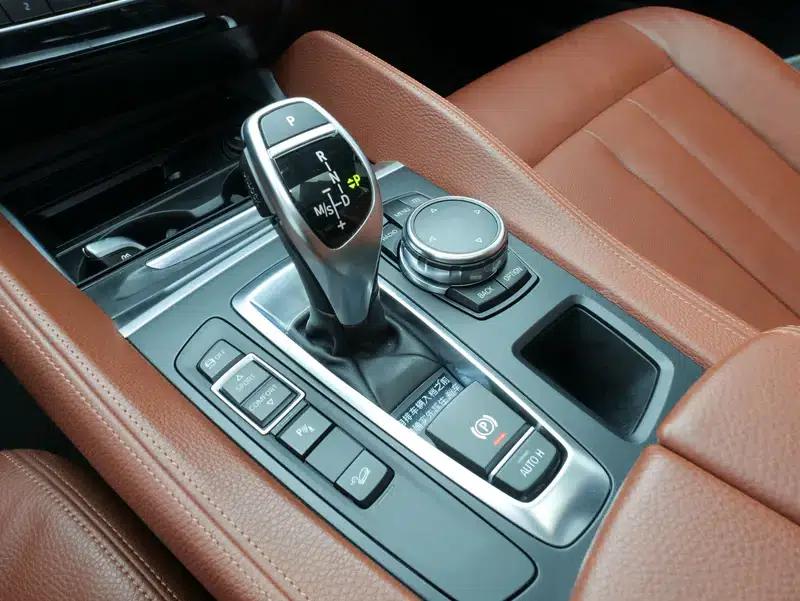 BMW X6 2015 xDrive35i Leading Edition — миниатюра 25