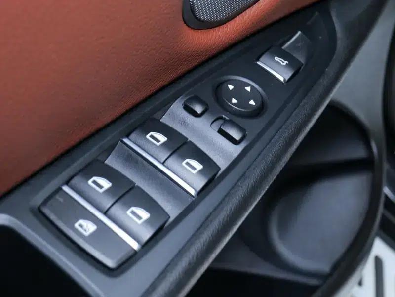 BMW X6 2015 xDrive35i Leading Edition — миниатюра 34