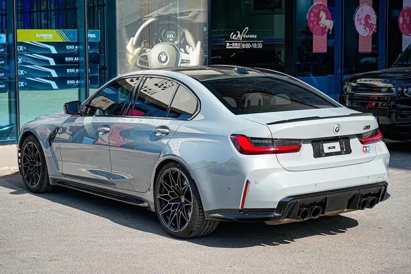 2023 BMW M3 Sedan M xDrive Competition — миниатюра 3